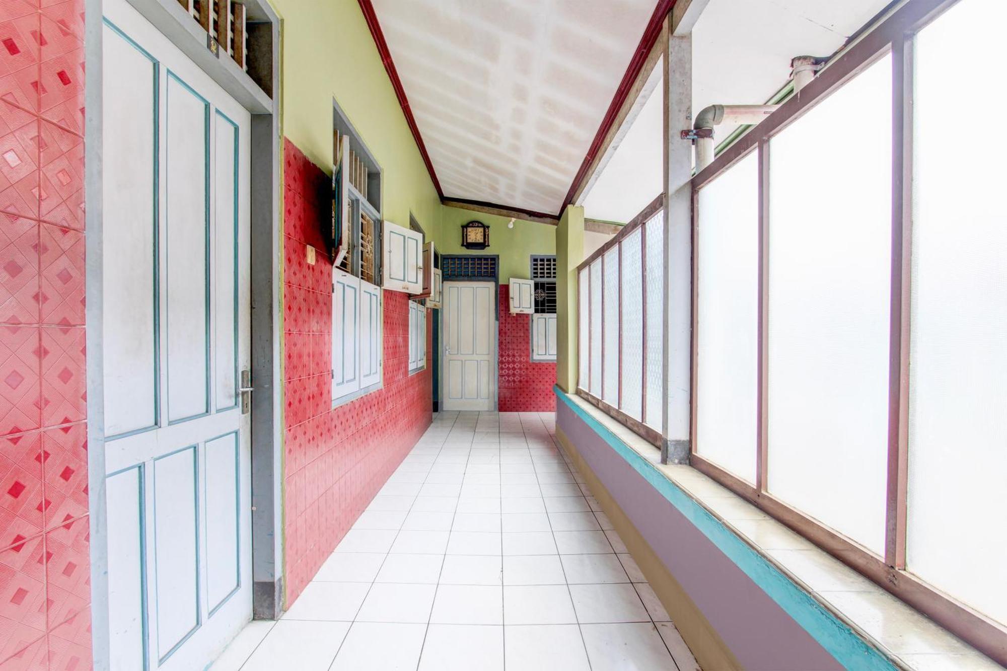 Spot On 94085 Hotel Agung Purwokerto Dış mekan fotoğraf