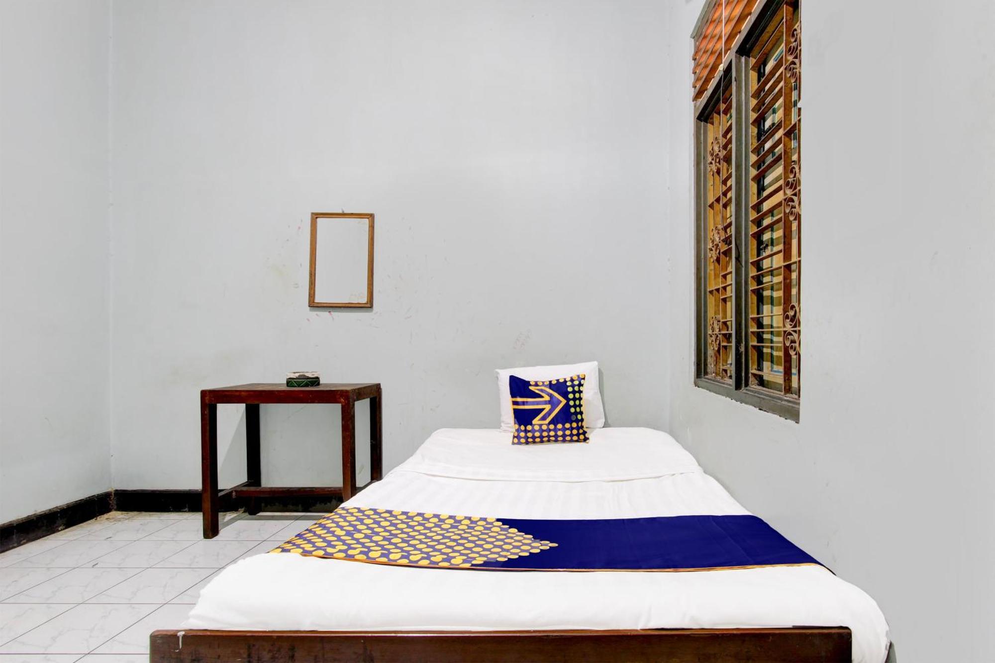 Spot On 94085 Hotel Agung Purwokerto Dış mekan fotoğraf
